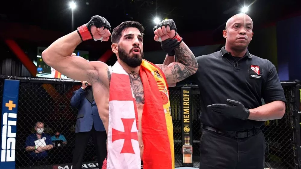 Топурия UFC