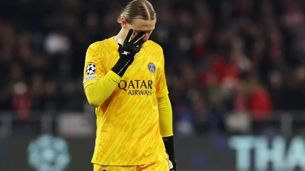 Сафонов ПСЖ