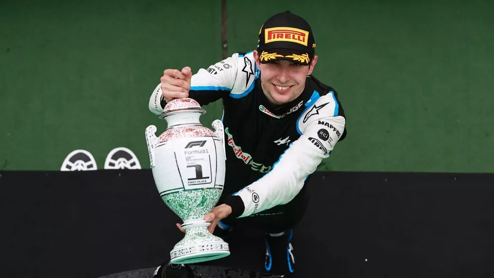 Эстебан Окон