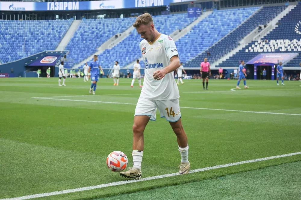 Претенденты на звание лучшего в РПЛ 2025 Максим Глушенков