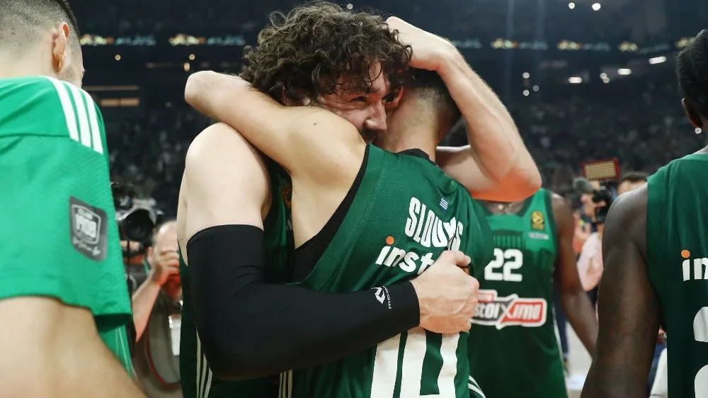 Панатинаикос