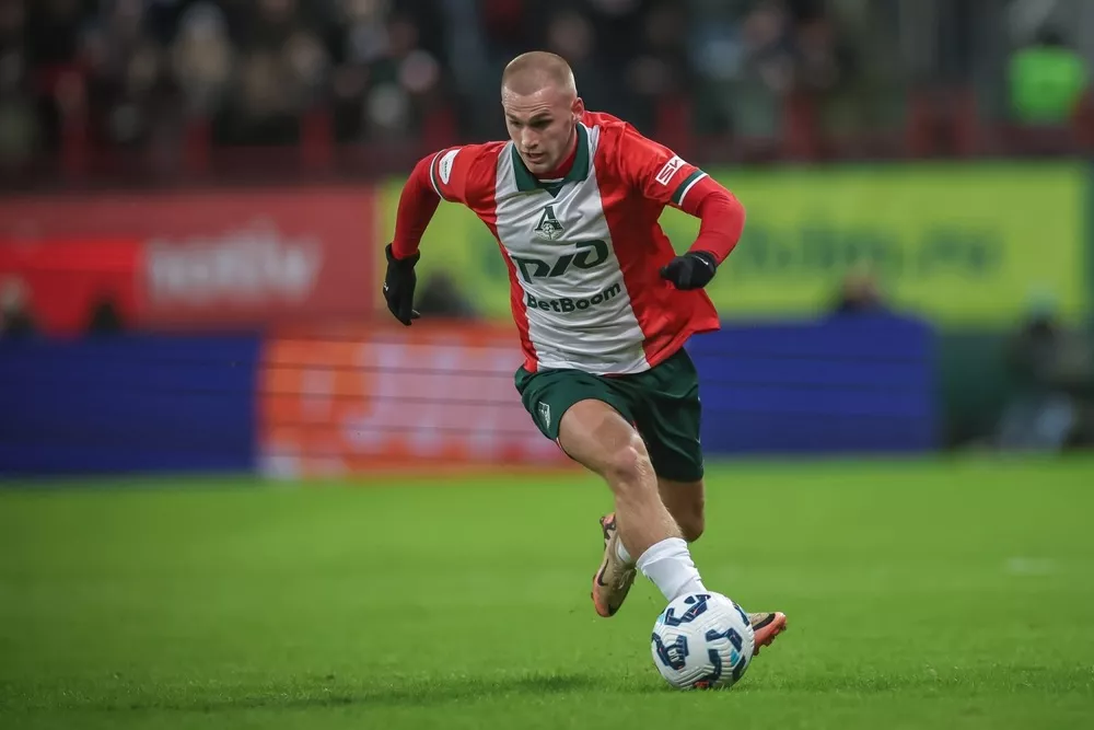 Пиняев Локомотив