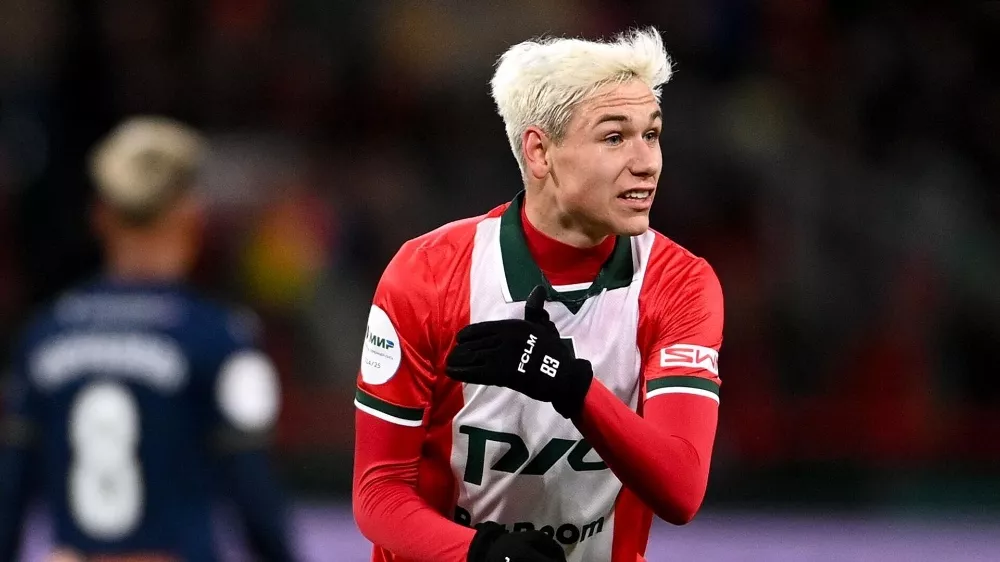 В какой клуб переходит Батраков Батраков в Локомотиве